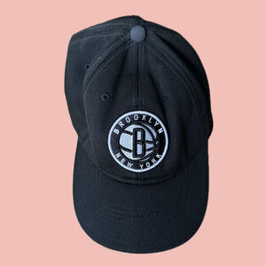 Brooklyn Nets New Era 39THIRTY Black Hat S M Stretch Fit